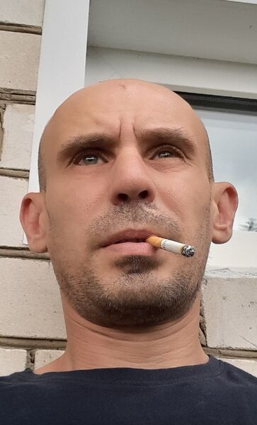  ,   Pavel, 39 ,   c 