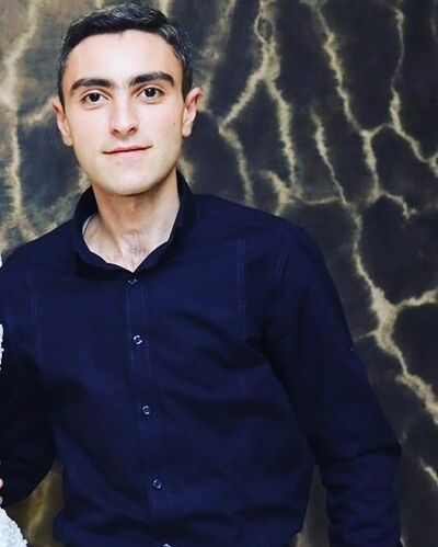  ,   Arman, 32 ,   ,   , c 