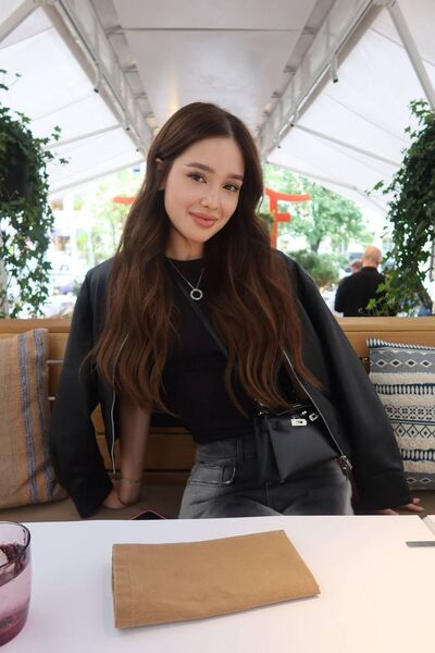  ,   , 24 ,   ,   