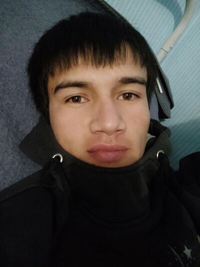  ,   Khalid, 27 ,     