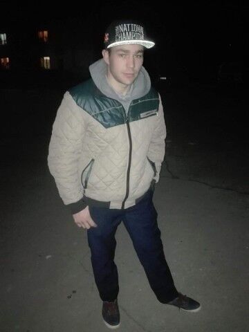  ,   Greg, 34 ,  