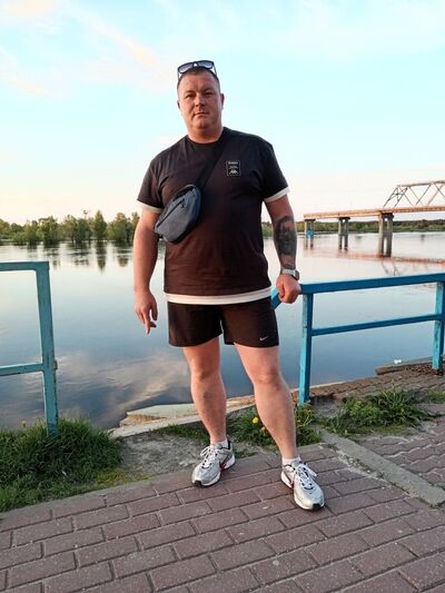  ,   Denis, 35 ,   ,   