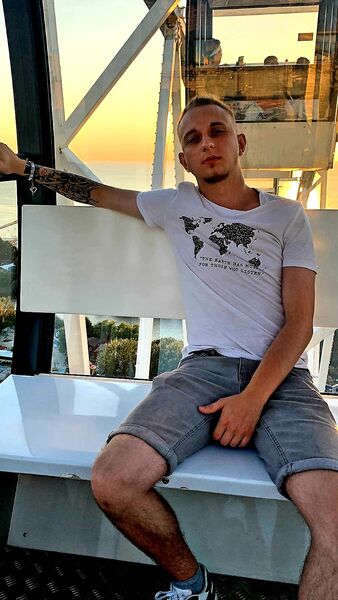  ,   Ilya, 24 ,   ,   