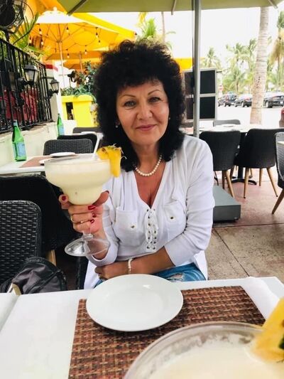  -,   Oxana, 63 ,   ,   , c 