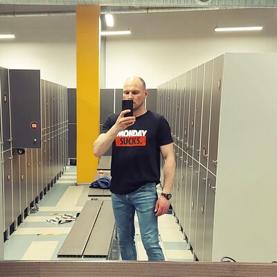  -,    , 40 ,   c 