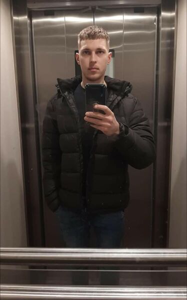  Most,   Andrii, 25 ,   ,   