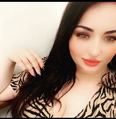  ,   Julia, 36 ,   ,   