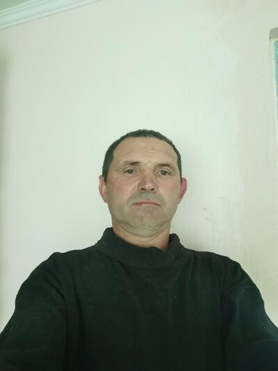  ,   Ruslan, 48 ,   ,   , c , 