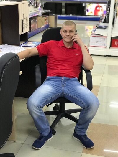  --,   DEN BEST, 48 ,  