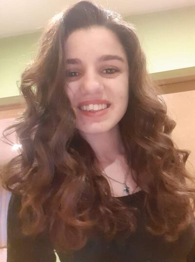  ,   Julia, 23 ,   ,   , 