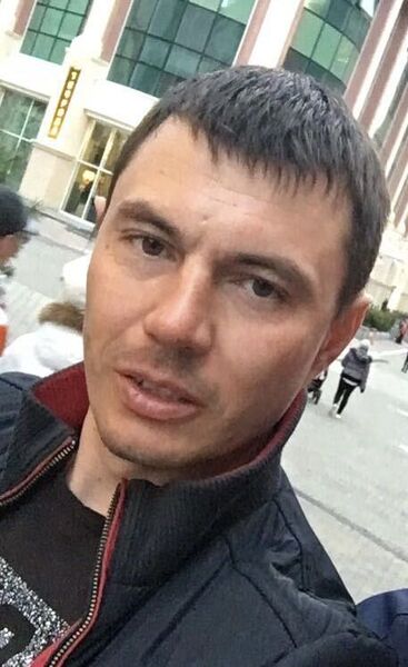  ,   Artem, 39 ,   ,   
