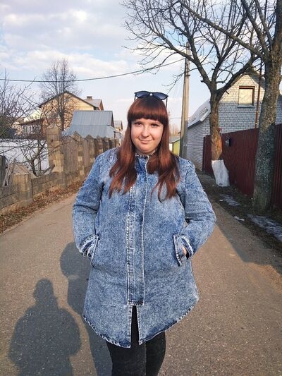  ,   Gloria, 28 ,  