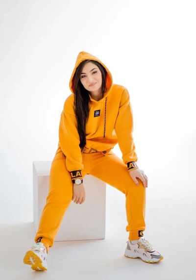  ,   Mariam, 28 ,   c 