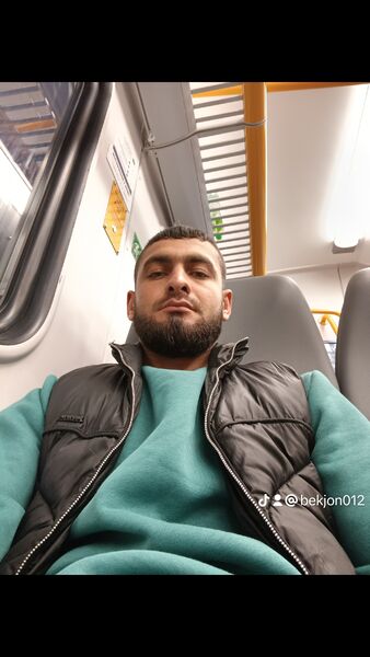  ,   Aziz, 27 ,     