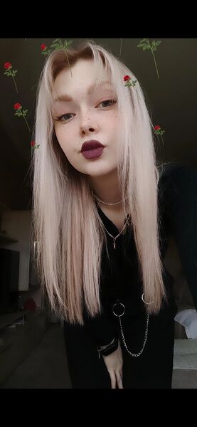  ,   Lina, 22 ,   ,   
