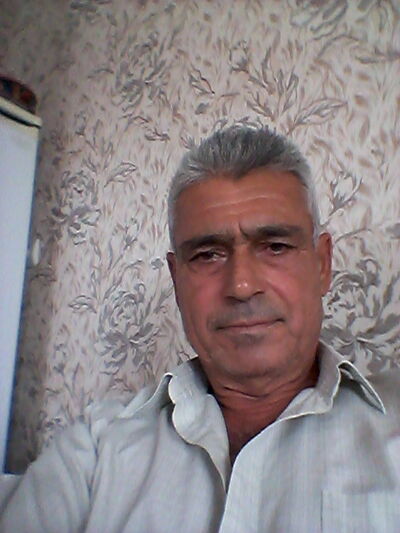  ,   Amin, 63 ,   c 