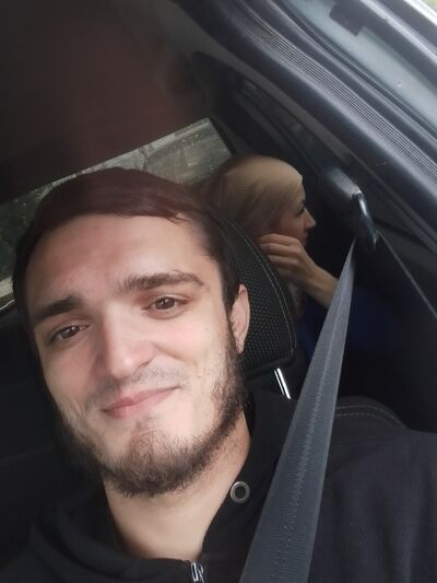  ,   Amir, 21 ,   ,   