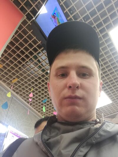  ,   Arthur, 32 ,   