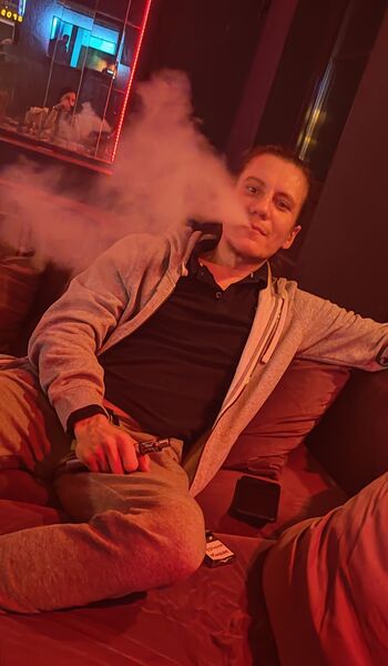  ,   Kamil, 37 ,   ,   , c , 