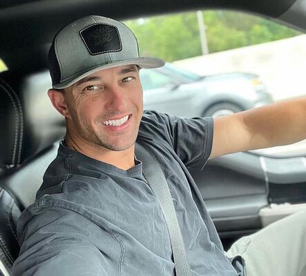  ,   Mac Lorusso, 40 ,   c 