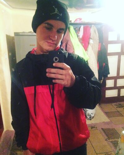  ,   Vitalik, 28 ,  