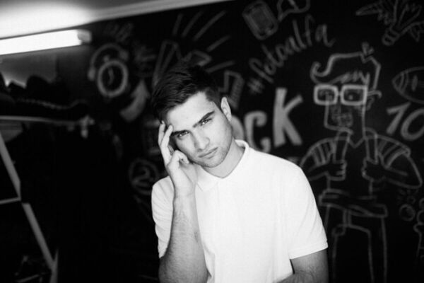  Soho,   , 26 ,   ,   