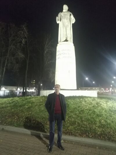  ,   Armen, 24 ,  