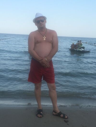  ,   Alex, 46 ,   