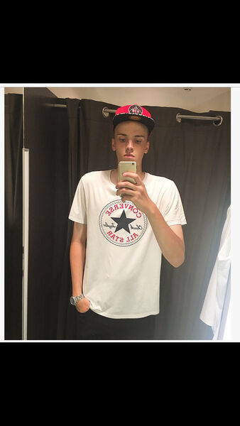  --,   Vitalik, 28 ,   
