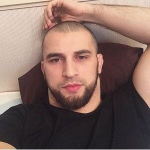  ,   Artur, 36 ,   ,   , c , 