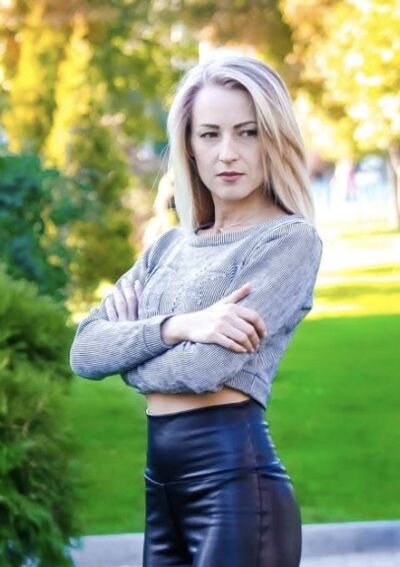  ,   Ksenia, 40 ,   c 