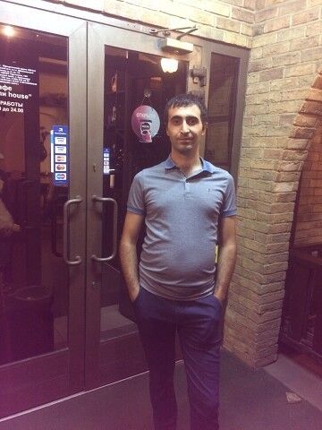  ,   Rafael, 37 ,   