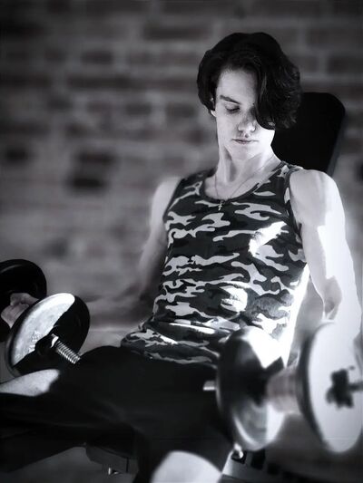 -,   Alexander, 21 ,   ,   , 