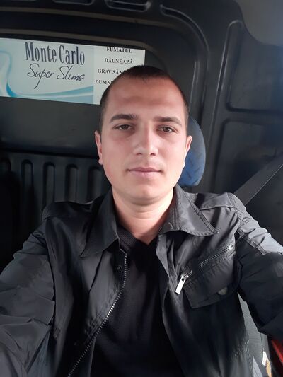  ,   Dan, 32 ,   ,   , c 