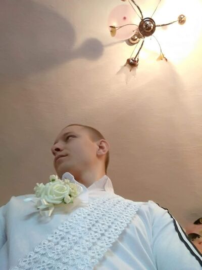  ,   Eugen, 32 ,   ,   , c 