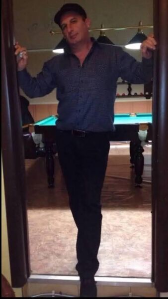  ,    DaviD, 49 ,   c 