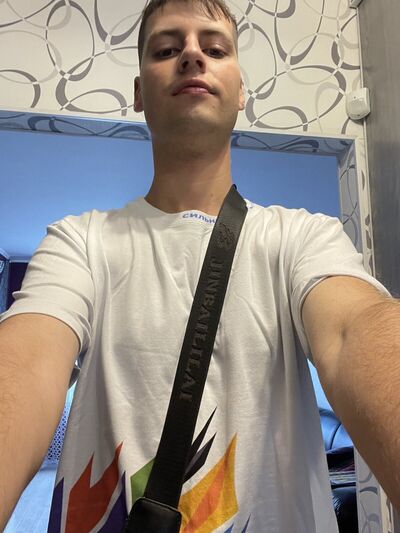  ,   Ernest, 24 ,   ,   