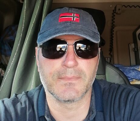  ,   David, 46 ,   ,   