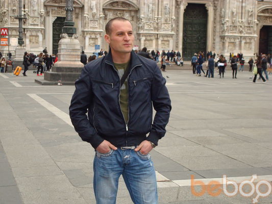  ,   Mihai, 40 ,   