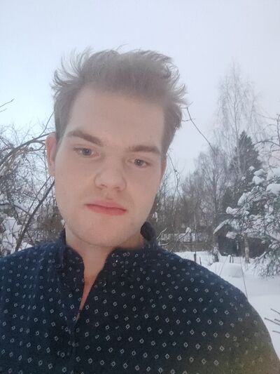  ,   Leon, 21 ,   ,   