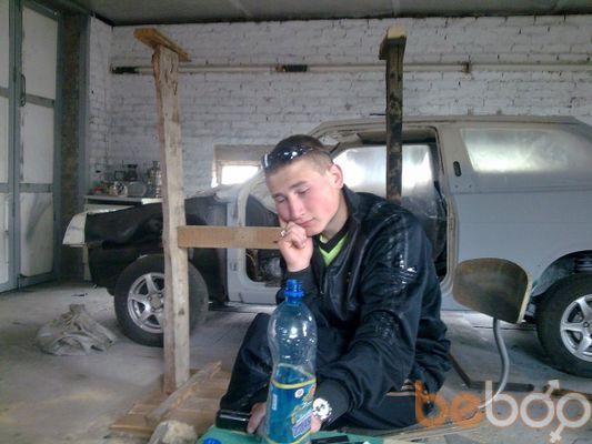  ,   Nikolay, 32 ,   