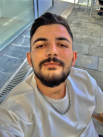  Batman,   Ali, 24 ,   ,   