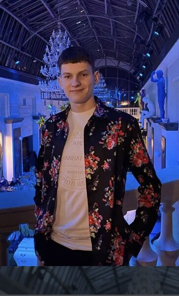  Praha,   Viktor, 21 ,   ,   