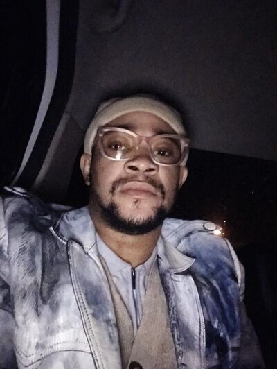  ,   Teddy, 33 ,   ,   