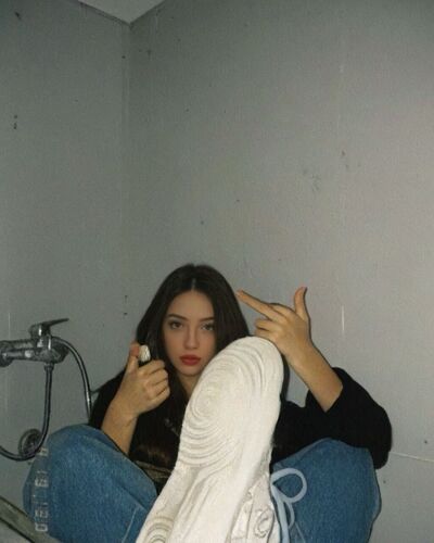  Orlando,   Carmilla, 27 ,   