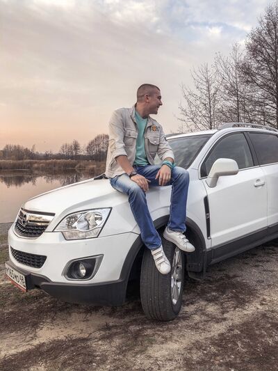  ,   Oleg, 37 ,   ,   