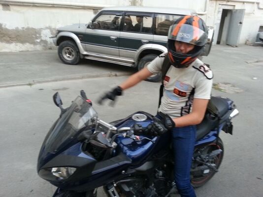  ,   Emil, 30 ,   ,   , c 