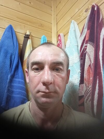  ,   Mikhail, 42 ,   c 