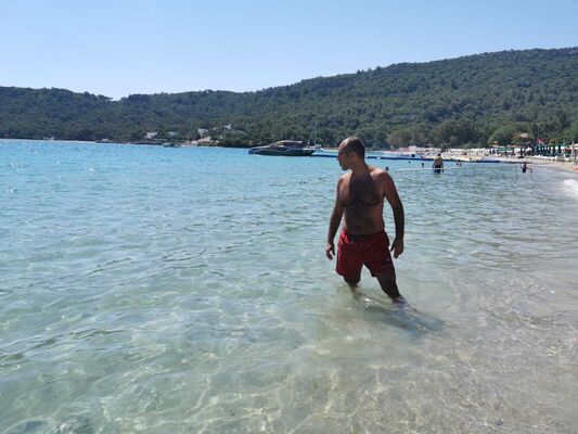  ,   Corro, 45 ,   ,   
