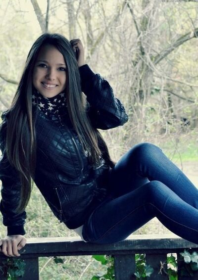  ,   Tesla, 24 ,  